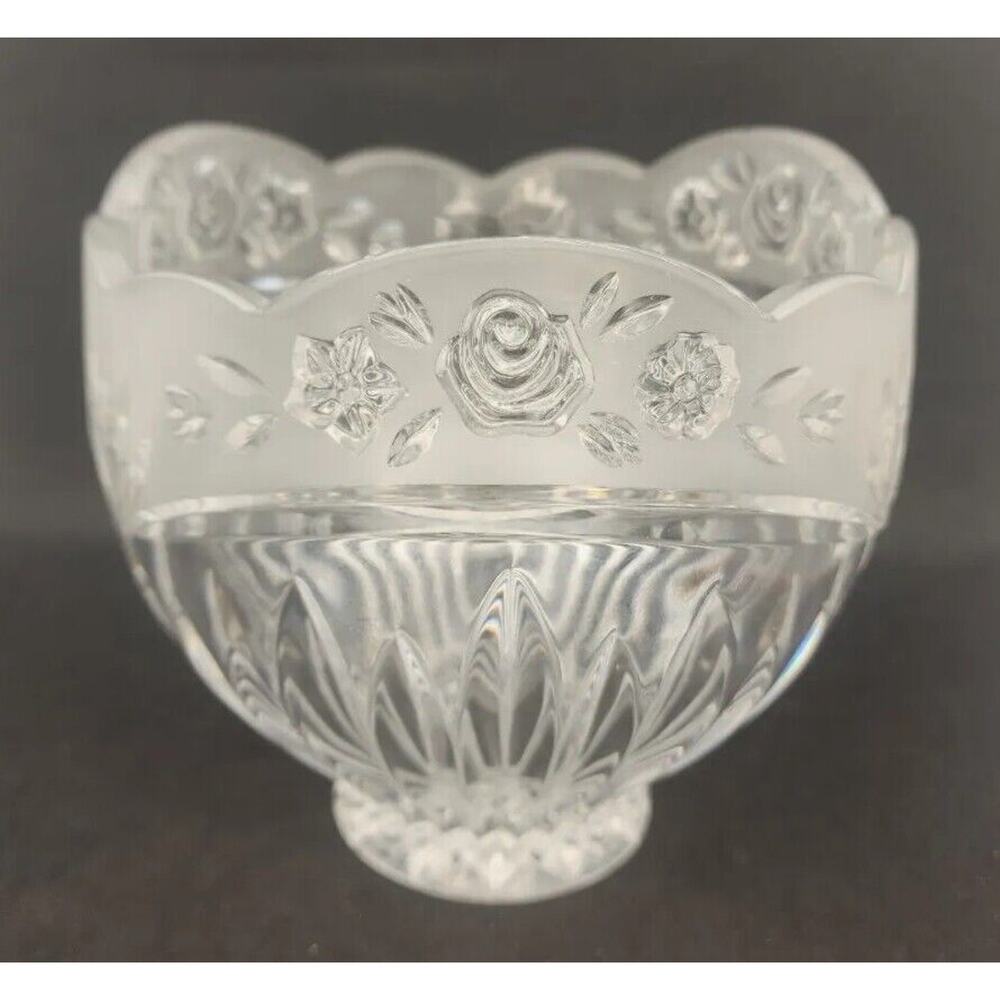 Oneida Crystal Frosted Southern Garden Roses Round Candy Bowl Mint PB205